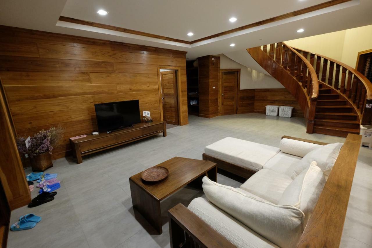 Starry Night Villa By Zhang Bin Chiang Mai Luaran gambar